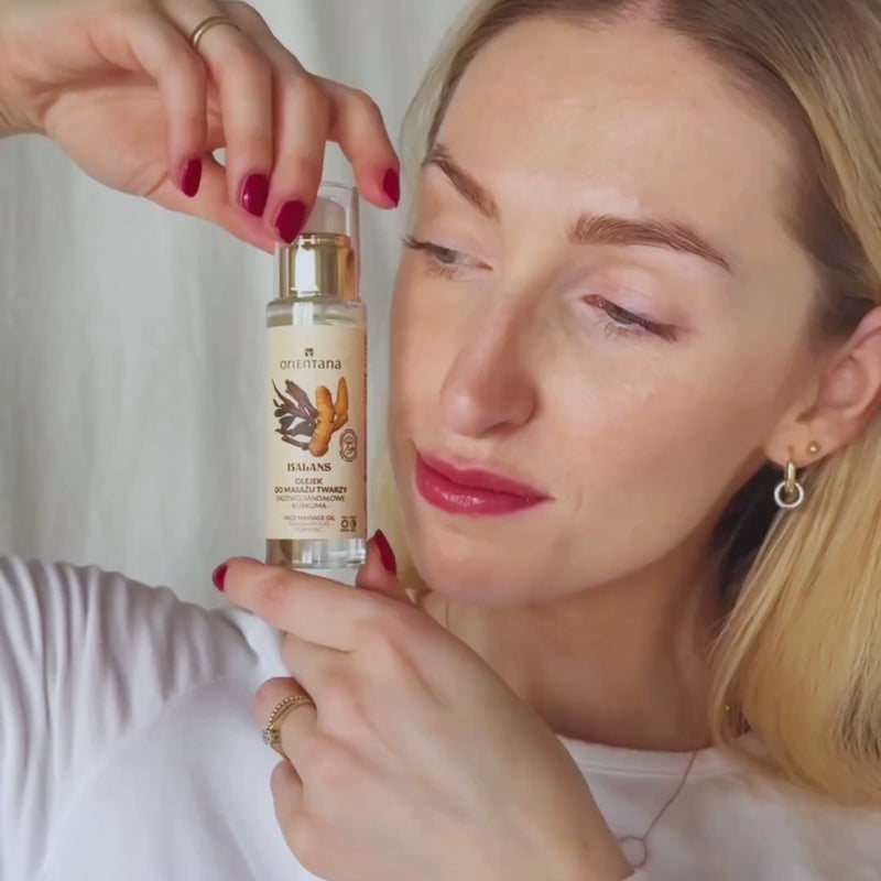 Olejek do masażu twarzy DRZEWO SANDAŁOWE i KURKUMA 30 ml - Orientana Jak stosować, konsystencja